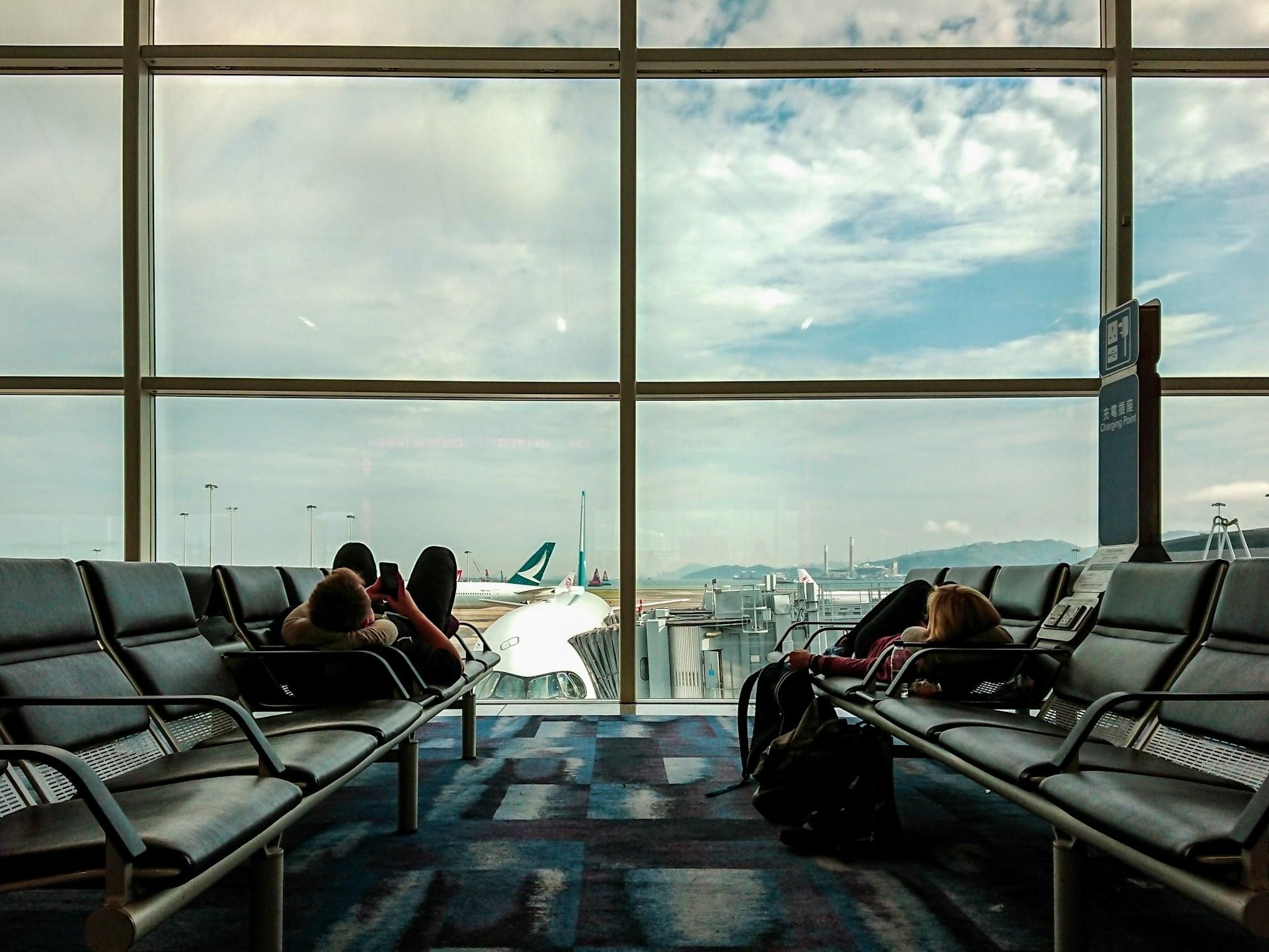 Airport transit area inside an international terminal